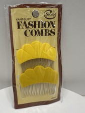 VINTAGE NEW 1975 Goody 8050 Kant-Slip Fashion Combs Scalloped Yellow USA