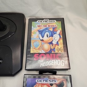 Sega Genesis Console MK-1631 Bundle 1 Controller 3 Games Sonic 1 2 Streets Rage