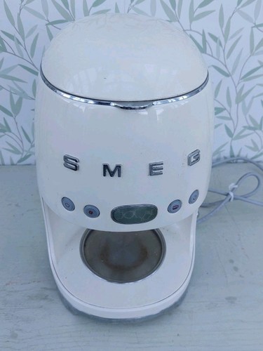 Smeg Tropffilter Kaffeemaschine Creme - DCF02CRUK a/f ohne Kanne