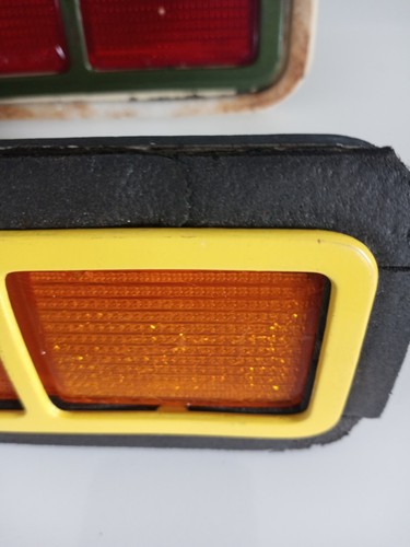 1971 PLYMOUTH ROADRUNNER SATELLITE GTX ORIGINAL SIDE MARKER LIGHT LOT OF 2 - Picture 6 of 8