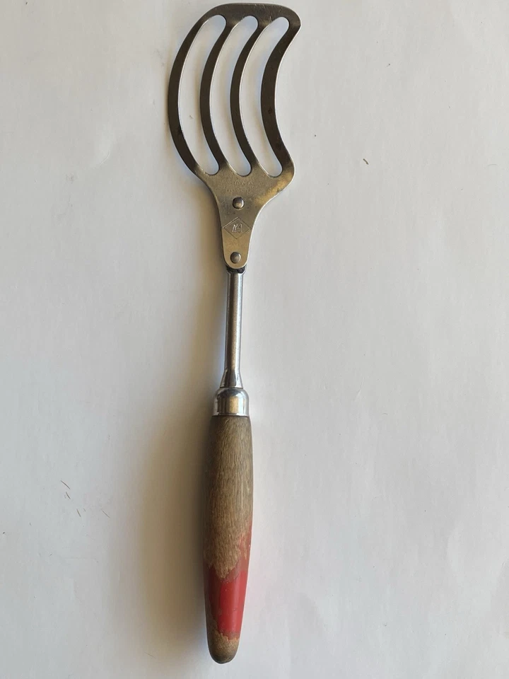 Vintage A&J Stainless Steel slotted fish turner spatula - Red Wooden Handle - Image 3 of 4