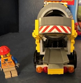 LEGO CITY: Cement Mixer ~ 60018 ~ 100% Complete with Manual ~ Retired