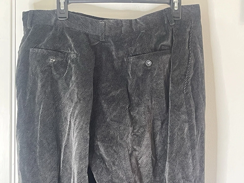 ¡BONITO! Pantalón de vestir Armani Collezioni gris carbón pana suave 36 W 32 IS USADO EN EXCELENTE ESTADO Foto 4 de 4