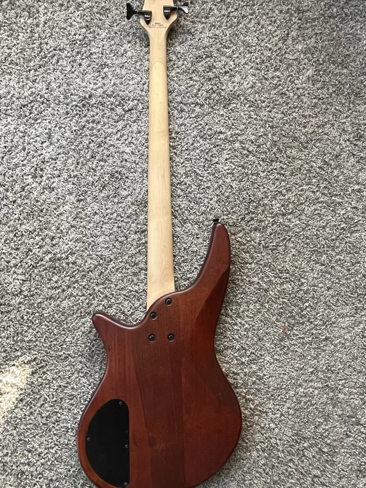 Bajo Jackson JS Series Spectra JS23 nogal manchado usado Foto 4 de 4