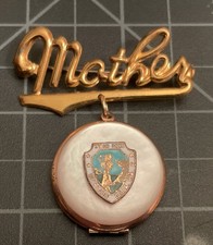 Vintage Stand Rock Wisconsin Dells Souvenir Collectible Locket Brooch Pin Mother