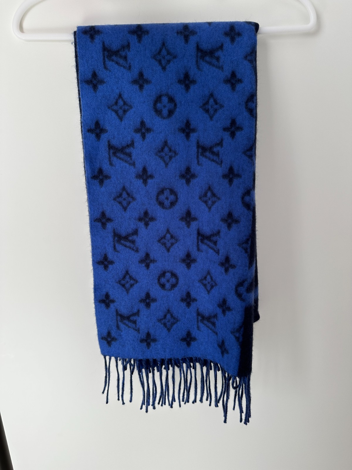100% Original Louis Vuitton Monogram Split Scarf - Blue