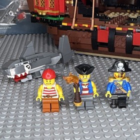 LEGO Creator 3-in-1 Pirate Ship 31109 Box Manual Retired with Mini figures