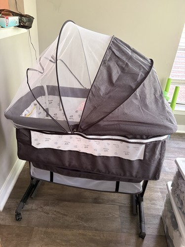 Gray Portable Baby Bedside Sleeper with Breathable Mesh Side & Mosquito Net