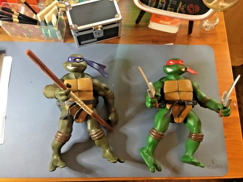Vtg. 12 Donatello Teenage and Rafael Mutant Ninja Turtles Figure 2002