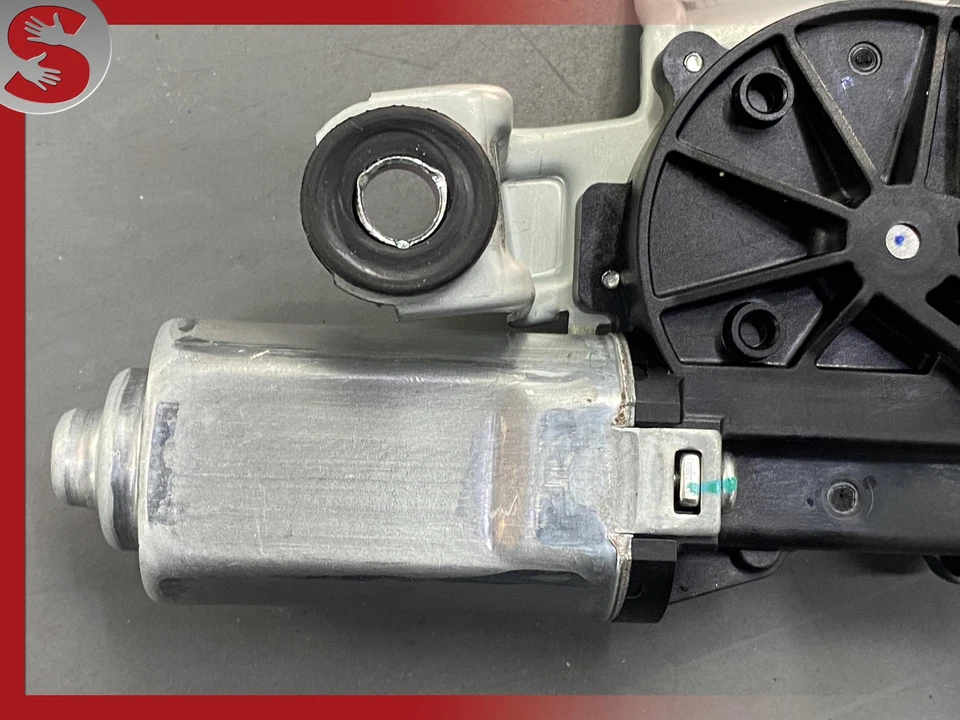 2019-2020 Buick Envision Rear Wiper Arm Motor OEM. - Image 3 of 4