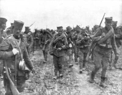 Young Serbian recruits 1914 After the outbreak of WWI Serbia repel- Old Photo