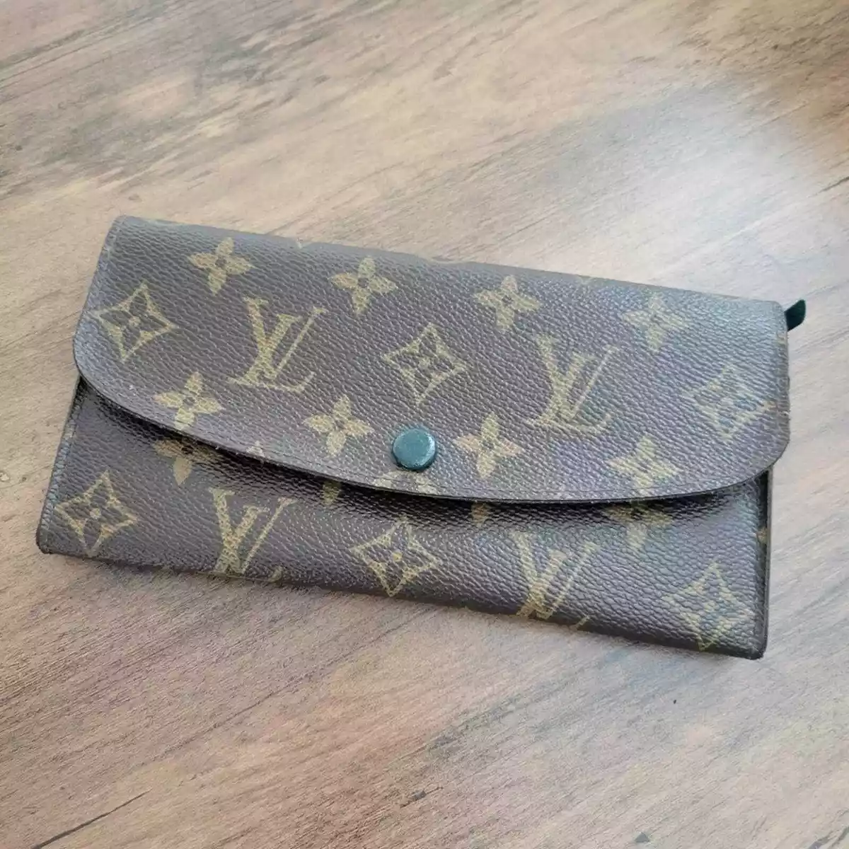 Louis Vuitton, Bags, Louis Vuitton Emilie Wallet