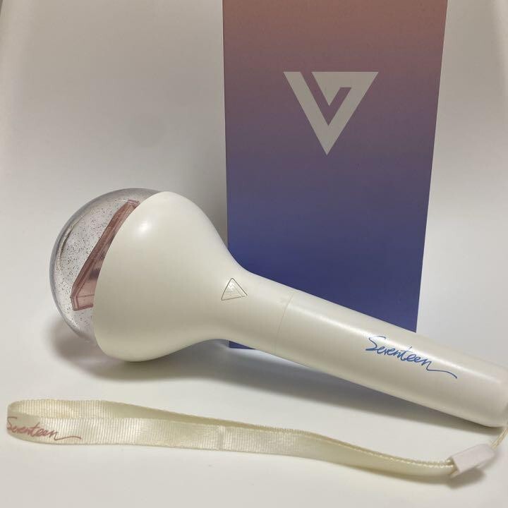 SEVENTEEN - SEVENTEEN CARAT棒 ver.1 SEVENTEEN OFFICIAL LIGHT STICK CARAT BONG Ver 1 Concert Lamp