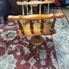 Vintage Mid Century Modern Maple Magazine Record  Rack With Three Legs Unique