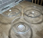 Pyrex  Lot Of 3 Clear Glass Nesting Mixing Bowls 325 , 323 , 322 Vintage USA