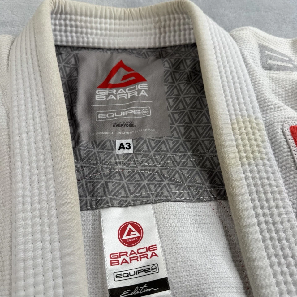 Gracie Barra Gi A3 Blanco BJJ Kimono Conjunto Chaqueta Top y Pantalones GB1 Equipe Atleta Foto 3 de 4