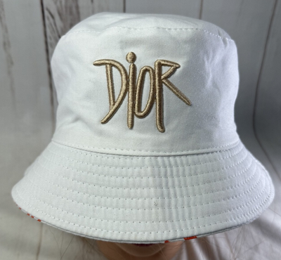 Dior ホワイトファー帽子 ポンポン付き DSK08003 DIOR X Shawn Stussy Reversible Bucket Hat White Cotton Orange Blue