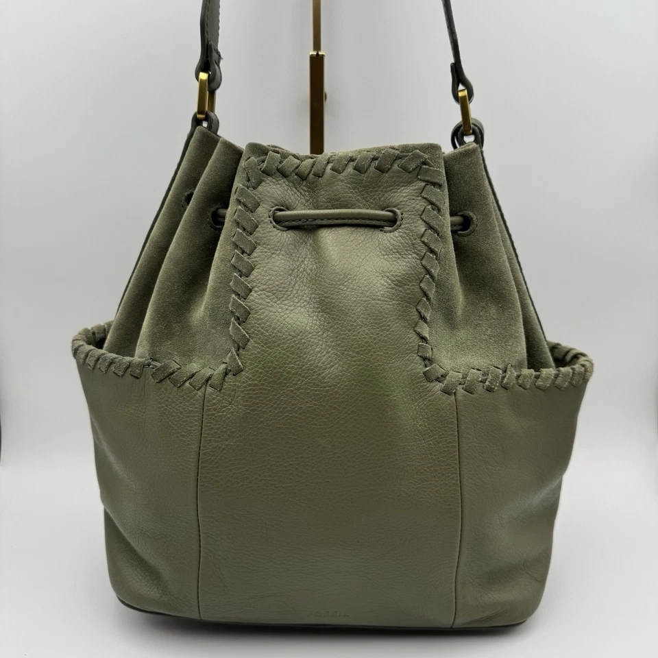 Bolso Bucket Fossil Cooper Hoja de Bahía Cuero Verde y Gamuza Usado Muy Bueno Foto 2 de 4