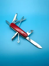 VICTORINOX Mountaineer Swiss Army Knife Multi - Tool 91mm RED .
