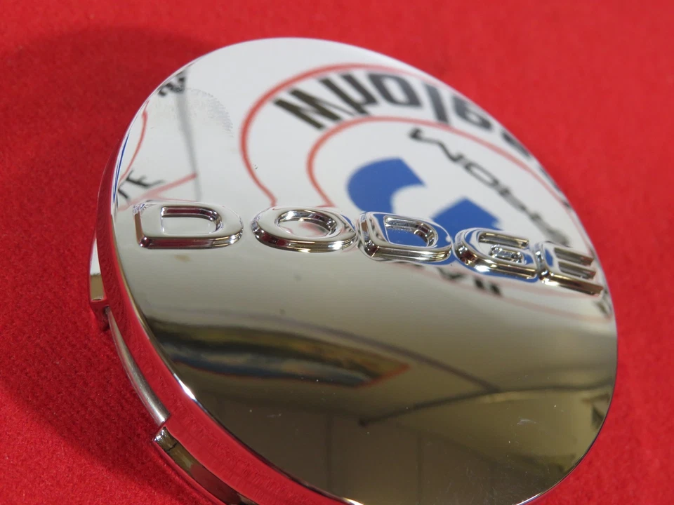 CARGADOR DODGE CHALLENGER DURANGO Tapa central de rueda de aluminio NUEVO OEM MOPAR Foto 2 de 4