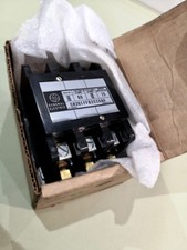 GENERAL ELECTRIC CR261FFB352AAA contactor 110V COIL HOBART 405402 STOCK# S1934