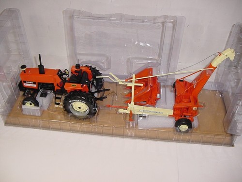 1/16 Allis Chalmers 6080 W/Forage Harvester NIB! 2024 Firestone Edition Set! NEW - Picture 6 of 7