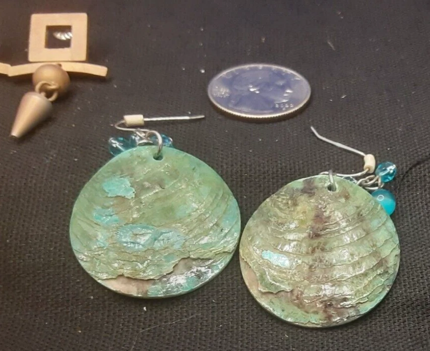 Retro Earrings 2 Pair  Jewelry Costume Shell discs Boho Vtg  5/24-46 - Image 3 of 3