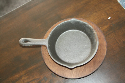 VINTAGE Tomlinson Cast Iron Skillet 4'' OAL 6'' w/ Wood Base
