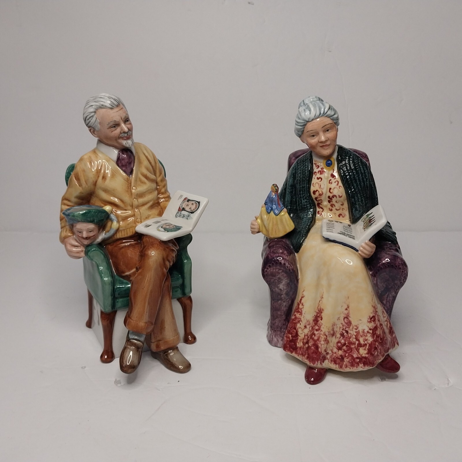 2 ROYAL DOULTON Figurines "Prized Possession" & "Pride & Joy" HN2942