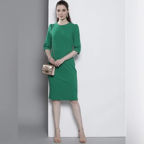 Dorothy Perkins Women Green Solid Sheath Dress