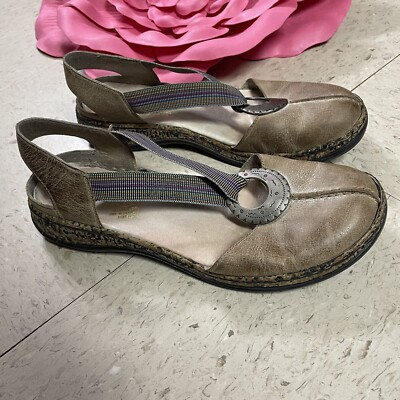 RIEKER Antistress Daisy Medallion Bronze Flat Pull On Strap Sandals Sz 39 / 8.5