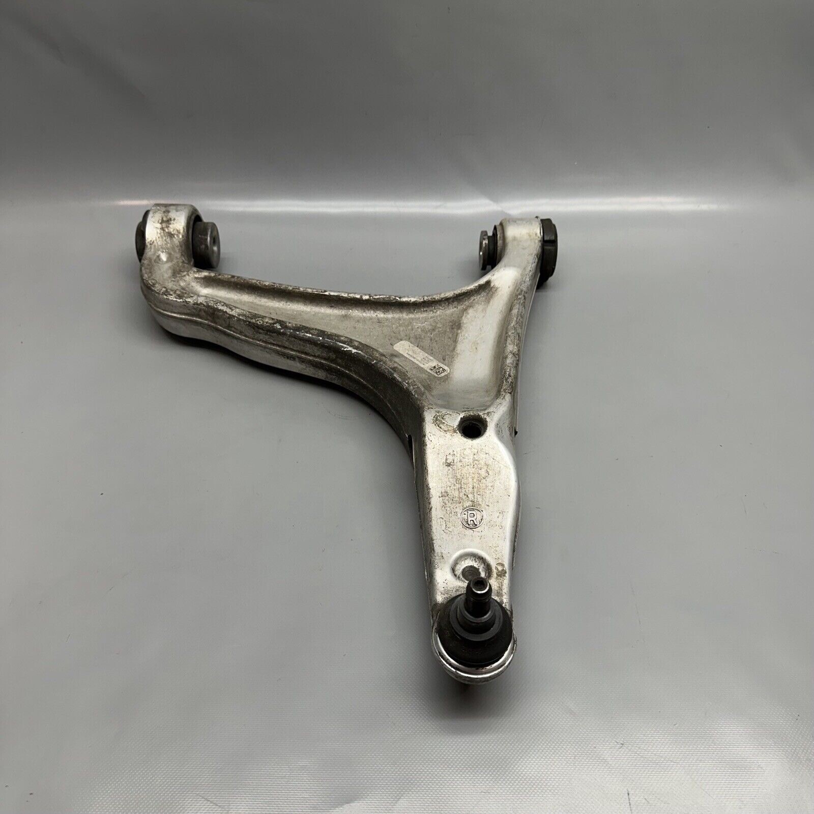MASERATI LEVANTE LOWER CONTROL ARM RIGHT FRONT 2017 18 19 20 21 2022 06700319920