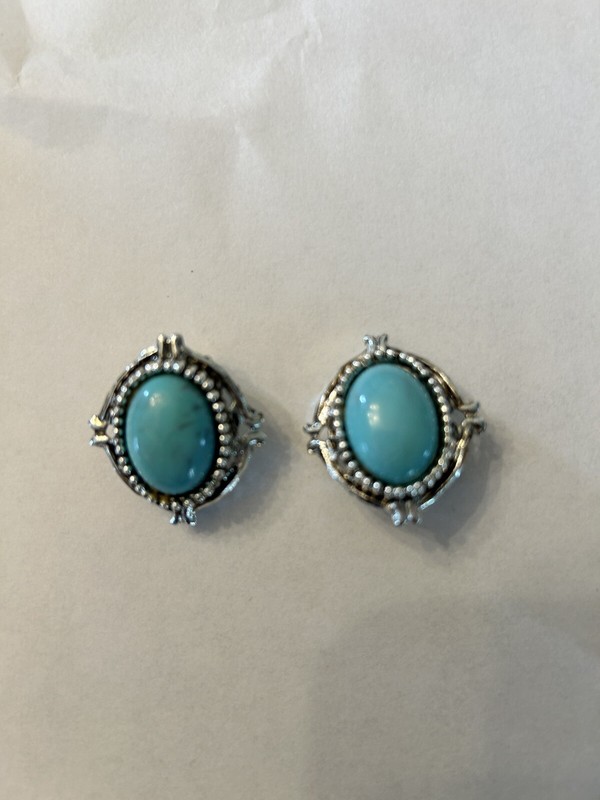 Vintage Faux Boho Turquoise Oval Clip On Earrings