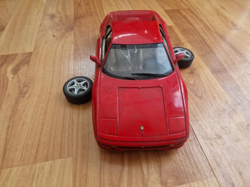 1/18 SCALE UT MODELS CLASSIC FERRARI F355 DIECAST MODEL CAR USED - Image 3 of 4