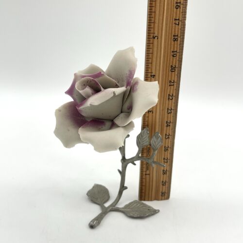 Statuina vintage Capodimonte Italia fiore rosa viola porcellana stelo argento - Foto 2 di 7