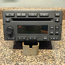 2003-2011 Ford Crown Victoria Am Fm Cd Radio. Excellent Condition