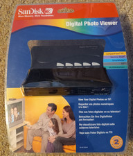 New (Open Box) SanDisk Digital Photo Viewer SDV1-A Card Reader For TV W/ Remote