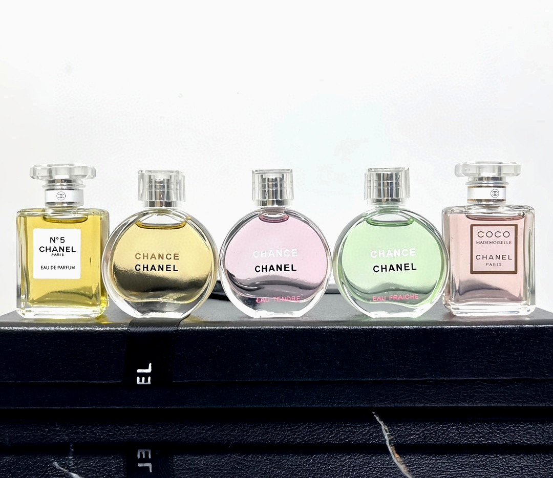 Chanel Perfume 5-Piece Set Gift Box – 5 x 7.5ml – Elegant & Luxury