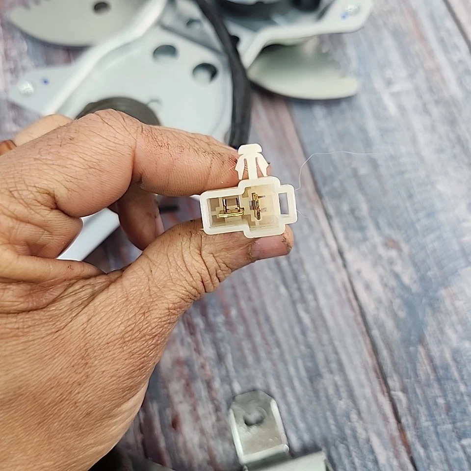 Regulador de ventana eléctrica trasero izquierdo Dorman 741730 para Toyota Camry 1987-1991 con motor Foto 4 de 4