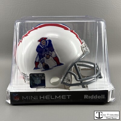 Riddell New England Patriots 1965-1981 Throwback VSR4 Mini Helmet Rare