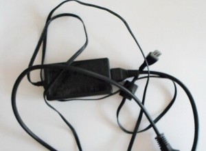Original-Netzteil Nr. 0950-4401 und USB-Kabel für HP-Drucker, tadelloser Zustand
