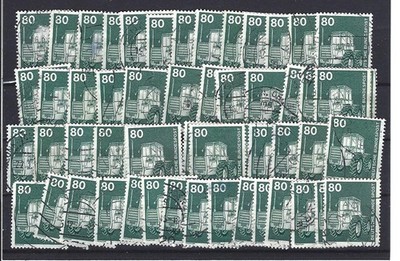 100  Briefmarken  ''Traktor'' zum Basteln (Collagen, Decoupagen, etc)