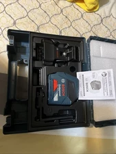 Bosch GLL100-40G Cross-Line Self Leveling Laser Level - Blue