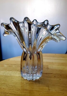Vannes Le Chatel Cristal Vase Made in France