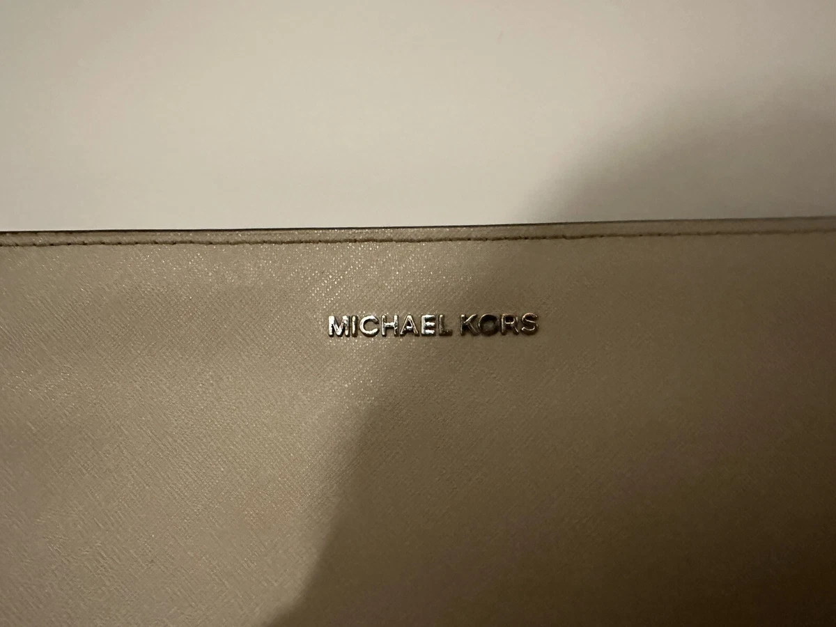 100 Original Authentic Michael Kors Beige Grey Clutch Bag Rrp 179