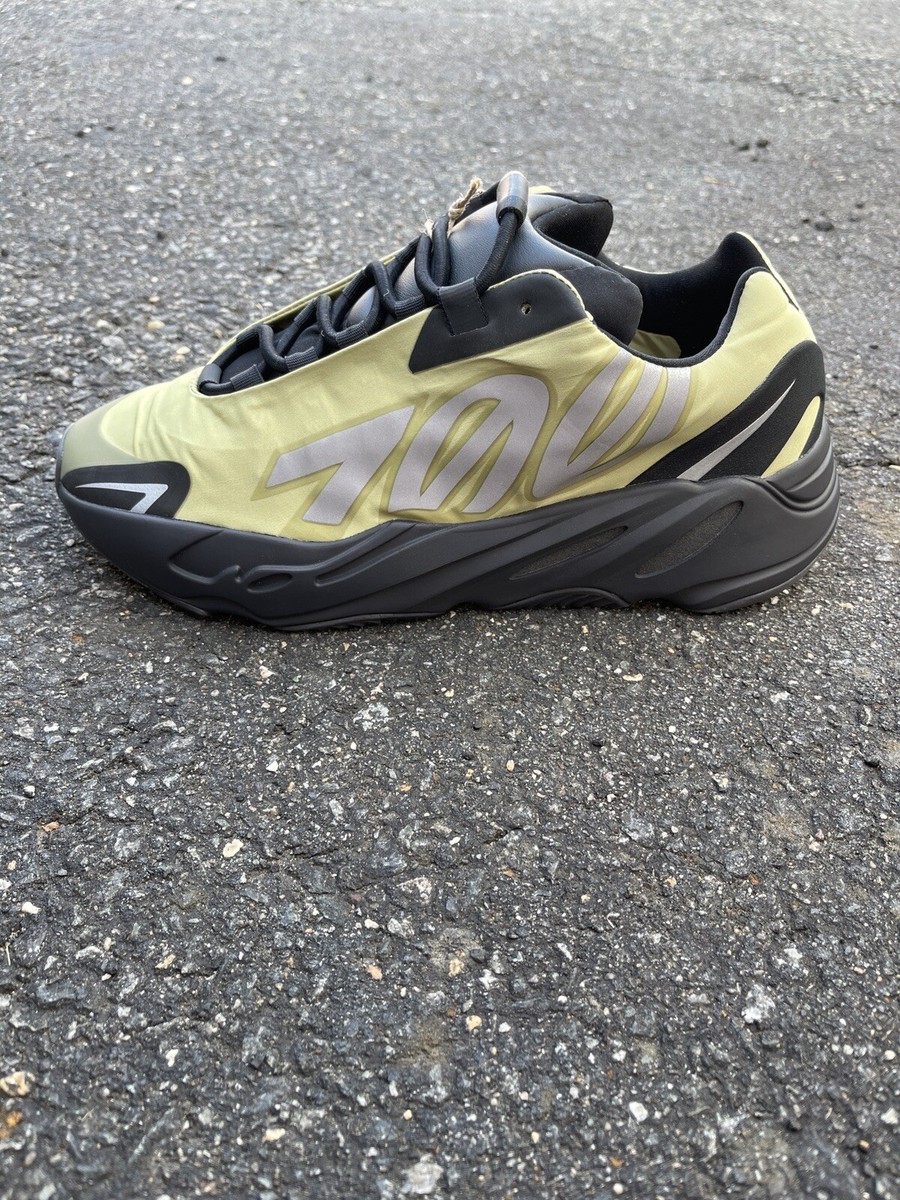 Adidas Yeezy Boost 700 MNVN 'Resin' GW9525 Men's Size NEW | eBay