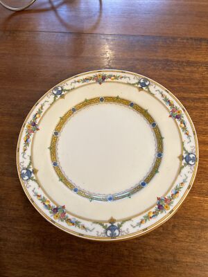 Mintons Helena Speiseteller 10,5 cm x 2 Muster B1056 ungewöhnlich zu finden