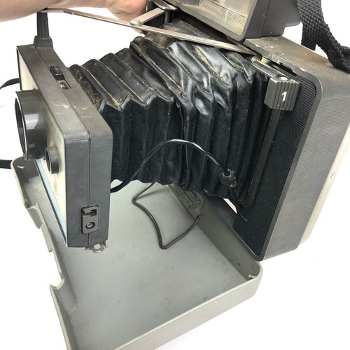 Polaroid 210 Film Camera Vintage Folding Case Photography Collectible Untested - Picture 2 of 11