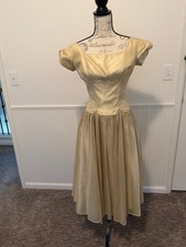 Vintage 1950s 1960s Champagne Cocktail Party Dress Full Skirt XS Prom Wedding