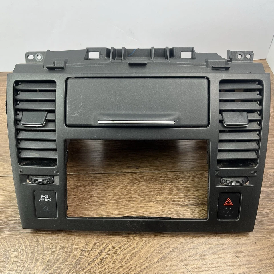 2007-2012 Nissan Versa Dash Radio Trim Bezel Hazard Button OEM P10381A29S40 - Image 2 of 4